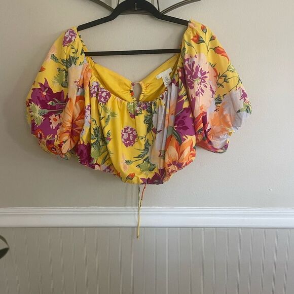 H&M Women's Floral Print Puff Sleeve Open Back Top - Picture 2 of 9